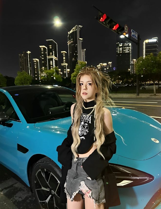 质量都这么高的吗？仙女也就长这样吧pg电子入口小米SU7的美女车主(图8)